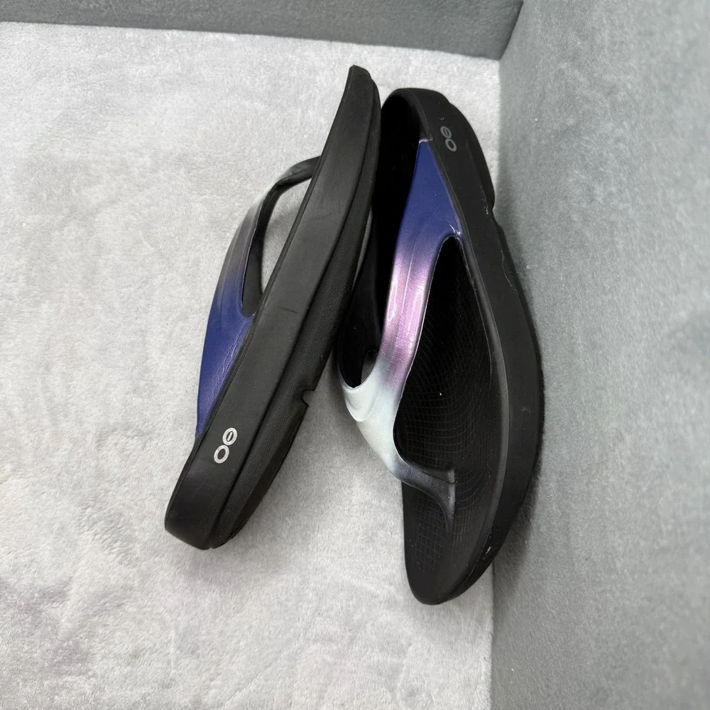 OOFOS OOlala Luxe Women's Size 11 Black Iris Blue Recovery Thong Sandals